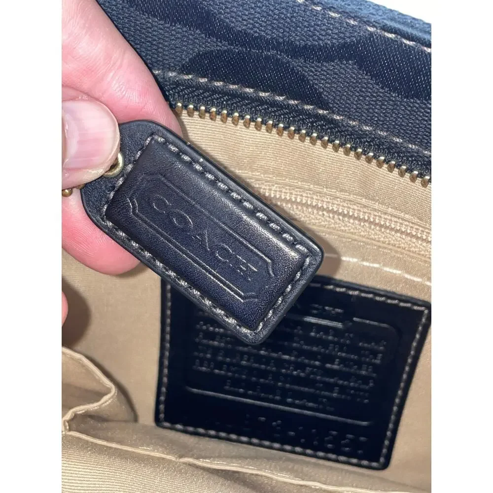 Vintage Coach Hamptons Signature Madeline Purse - Style #11557